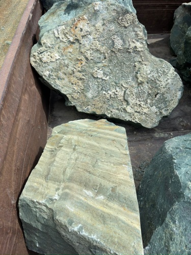 Ландшафтные глыбы зелёные 200-500 килограмм купить в Московской области