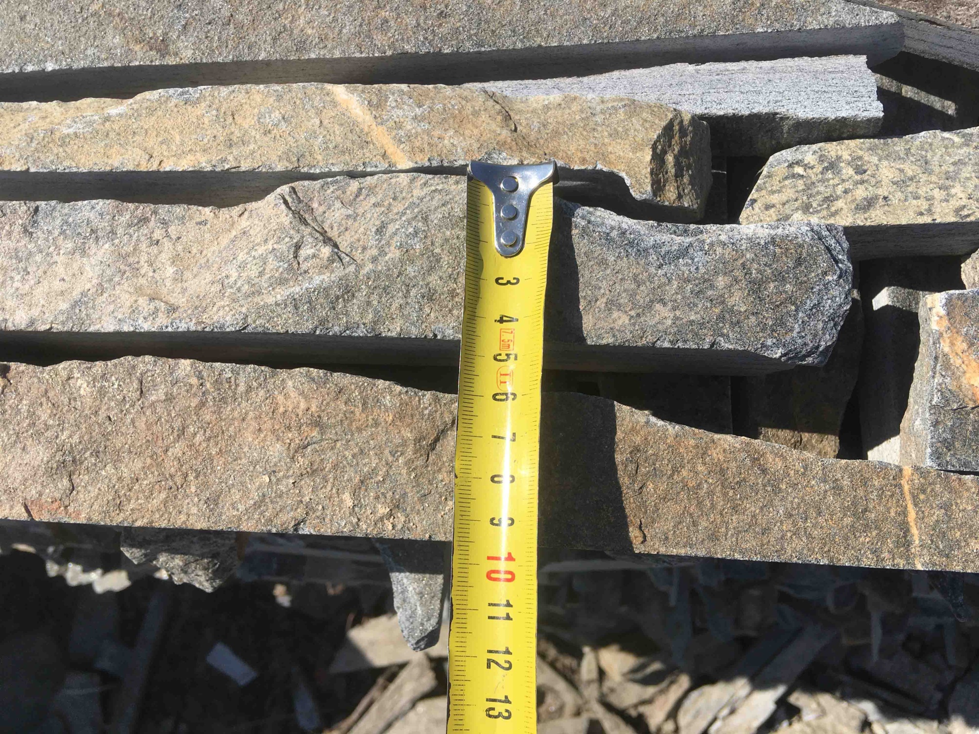 Горбушка златолит мультиколор для облицовки купить в Московской области