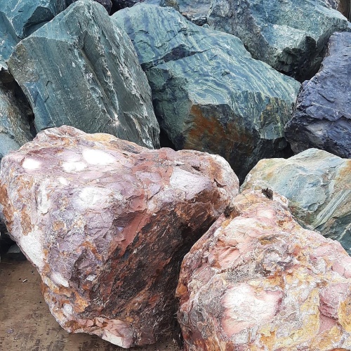 Ландшафтные глыбы красно-фиолетовые 200-1000 килограмм купить в Московской области