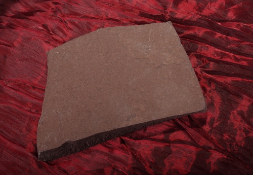 Плитняк лемезит бордовый для цоколя 1,5-2 см купить в Московской области