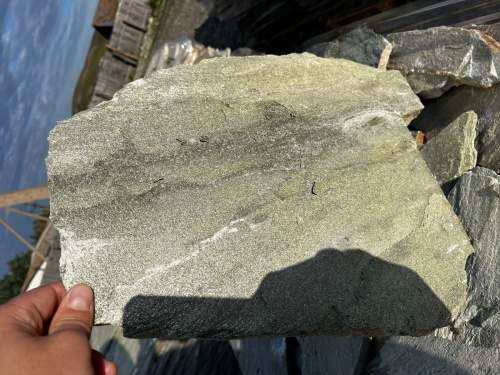 Плитняк златолит зелёный для цоколя, отмостки купить в Московской области