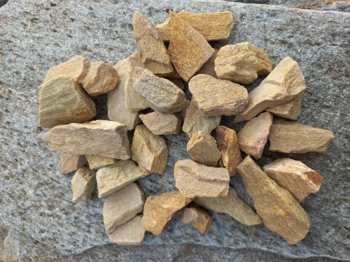 Златолит жёлтый декоративная каменная крошка купить в Московской области