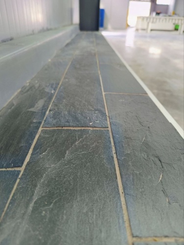 Плитка чёрная из натурального камня фасадная 30 см * 5 см, толщина 7 мм -30 мм купить в Московской области